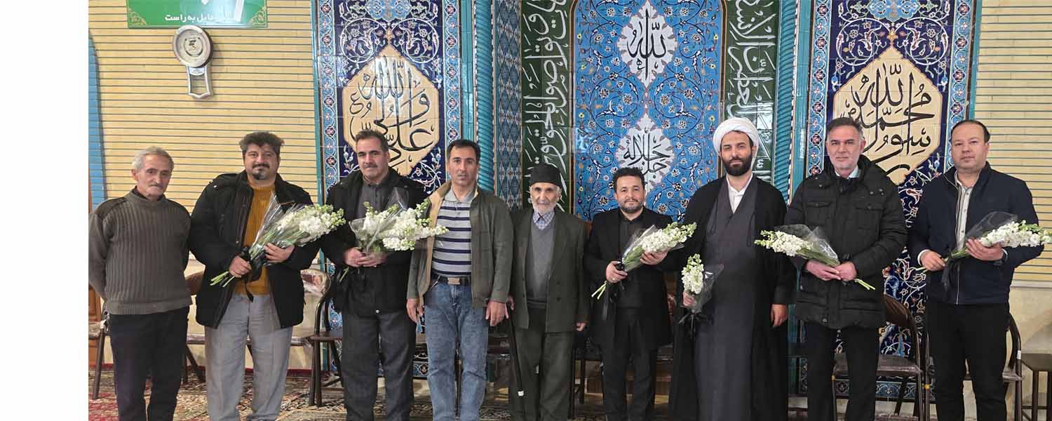 تجلیل از مقام شامخ شهدا و دیدار با  خانواده ای معظم شهدا به مناسبت گرامیداشت دهه مبارک فجر